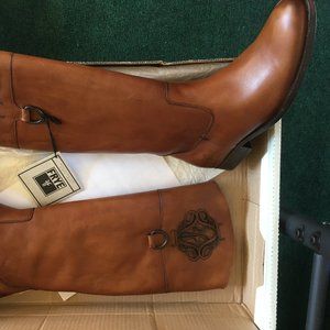 Frye, flat heeled Melissa wider shaft (15 1/4 - 16 ") equestrienne knee boots